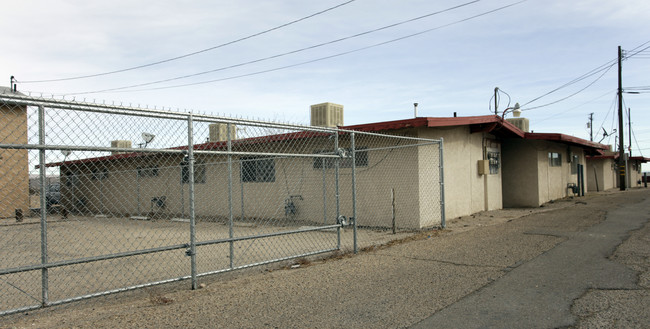 The Diplomat Apartments in Barstow, CA - Building Photo - Building Photo