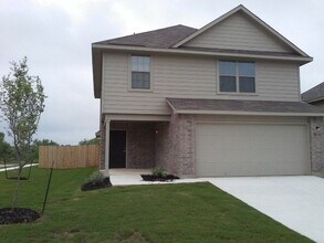 10602 Hunters Pond in San Antonio, TX - Building Photo - Building Photo