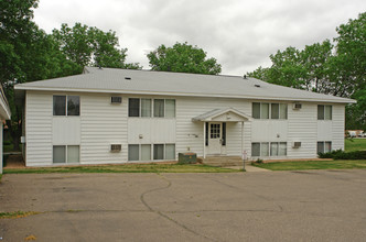 640 Park Dr in Farmington, MN - Building Photo - Building Photo