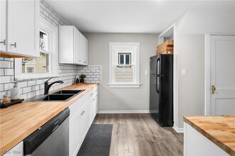 1488 S Taylor Rd in Cleveland Heights, OH - Building Photo - Building Photo