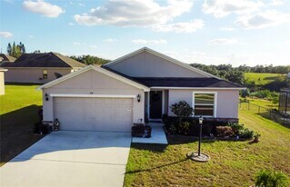 326 Dinner Lake Way in Lake Wales, FL - Building Photo