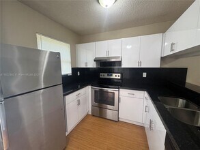 11604 NW 45th St in Coral Springs, FL - Building Photo - Building Photo