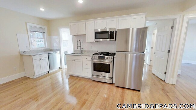 30 Cambridge Terrace in Cambridge, MA - Building Photo - Building Photo
