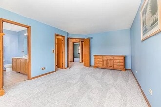 1841 Lake Shore Dr in Romeoville, IL - Building Photo - Building Photo