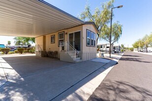124 S 54th St in Mesa, AZ - Building Photo