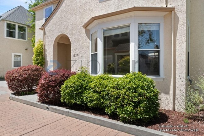 1021 Nobel Dr in Santa Cruz, CA - Building Photo - Building Photo