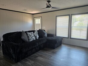 7204 W Dunn St in Odessa, TX - Foto de edificio - Building Photo