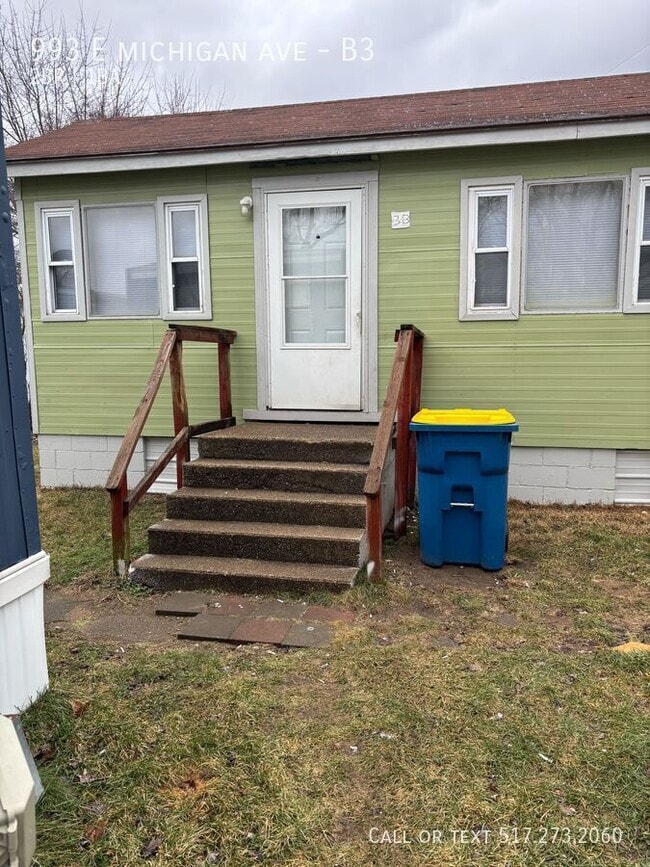 property at 993 E Michigan Ave