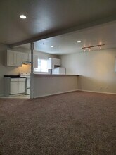 1305 14th St in Bremerton, WA - Building Photo - Building Photo