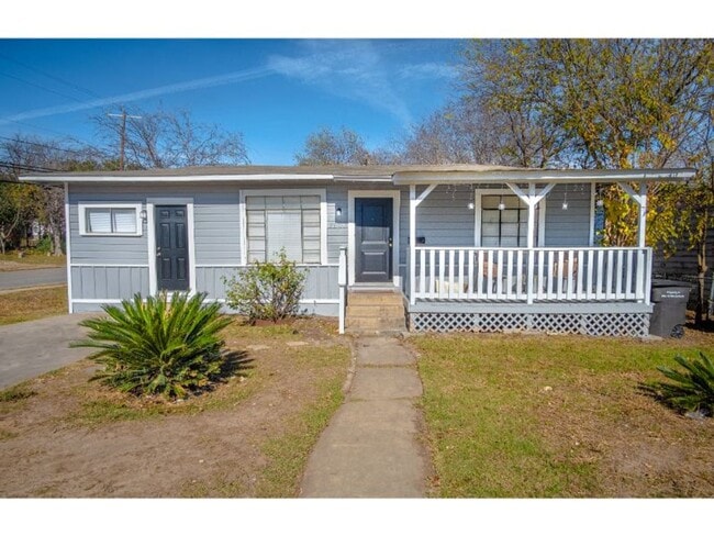 property at 1003 Poinsettia St