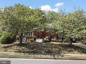 4534 Lasalle Ave in Alexandria, VA - Building Photo - Building Photo