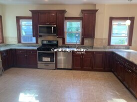 306 Summer St, Unit 2L in Somerville, MA - Building Photo