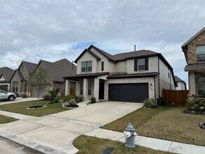 18314 Midnight Stone Ln in Houston, TX - Foto de edificio - Building Photo