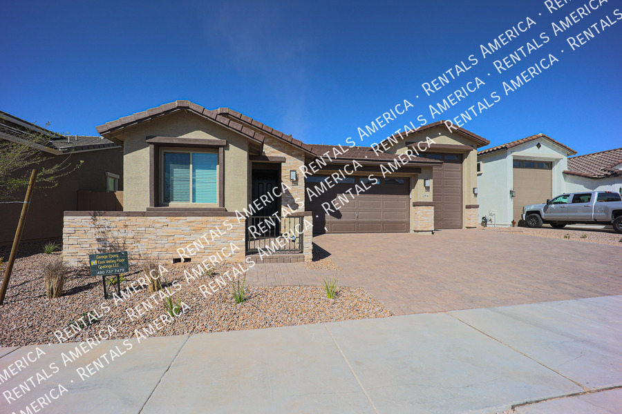 22856 E Domingo Rd in Queen Creek, AZ - Building Photo