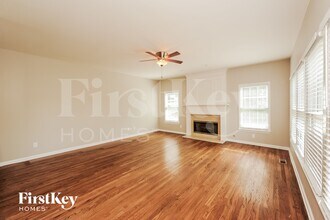 2636 3 Wood Dr in Villa Rica, GA - Foto de edificio - Building Photo