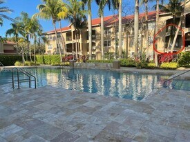 140 SW 117th Ave, Unit 4204 in Pembroke Pines, FL - Building Photo