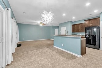 512 Riverdale Rd in Simpsonville, SC - Building Photo - Building Photo