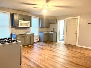 45 Mitchell St in New Bedford, MA - Building Photo - Building Photo