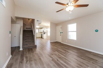 4527 E Hampton Ave in Mesa, AZ - Building Photo - Building Photo