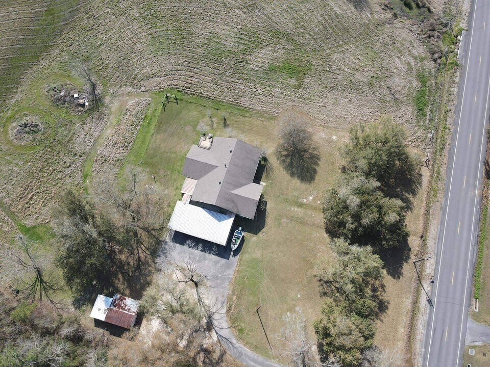 497 High Hope Rd in Sulphur, LA - Building Photo