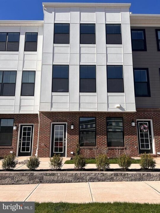 233 Aaron Truehart Wy in Hopewell, NJ - Building Photo
