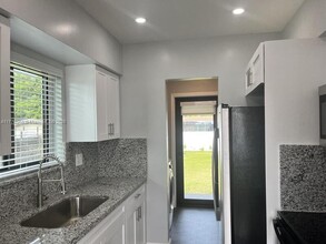 11535 SW 139th Terrace in Miami, FL - Building Photo - Building Photo