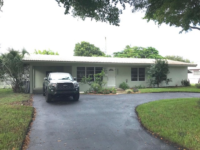 2551 NE 18th St in Pompano Beach, FL - Building Photo