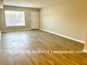1805 Grandin Rd SW in Roanoke, VA - Foto de edificio - Building Photo
