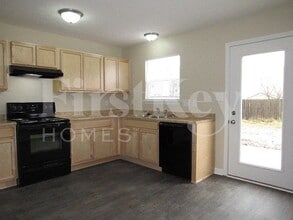 8121 Grove Berry Way in Indianapolis, IN - Building Photo - Building Photo