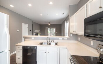 5369 Cog Hill Ct in Raleigh, NC - Building Photo - Building Photo