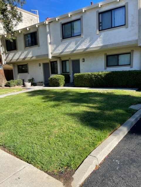property at 1790 Ellis St