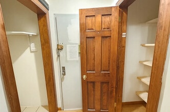 2819 21st Ave, Unit 1 in Astoria, NY - Foto de edificio - Building Photo