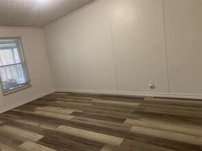 317 Co Rd 3892E in Cleveland, TX - Building Photo - Building Photo