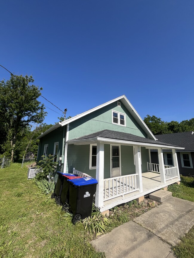 512 N Water St in Warrensburg, MO - Building Photo - Building Photo