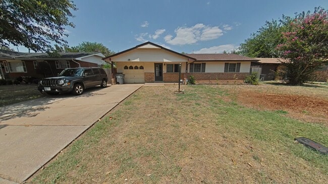 property at 3808 SE Dorchester Dr