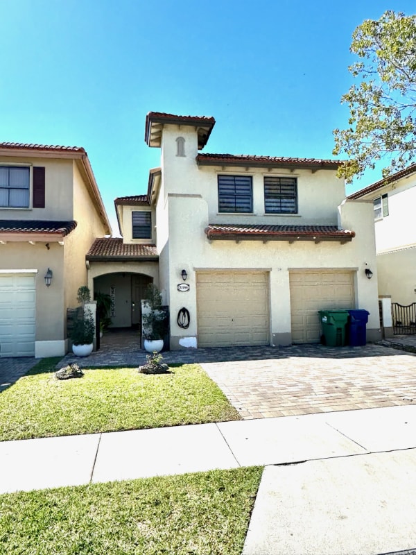 22768 SW 89th Path in Cutler Bay, FL - Building Photo - Building Photo