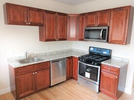 274 Brookline St in Cambridge, MA - Building Photo