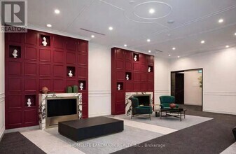 180 Front St E in Toronto, ON - Building Photo - Building Photo