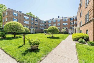 530 Michigan Ave in Evanston, IL - Building Photo