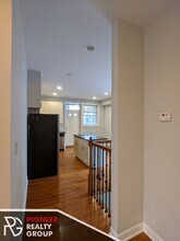851 W Cornelia Ave in Chicago, IL - Building Photo - Building Photo