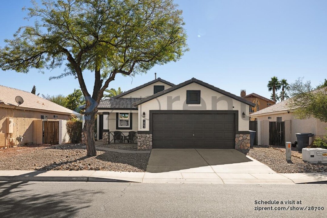 1863 E San Tan St in Chandler, AZ - Building Photo