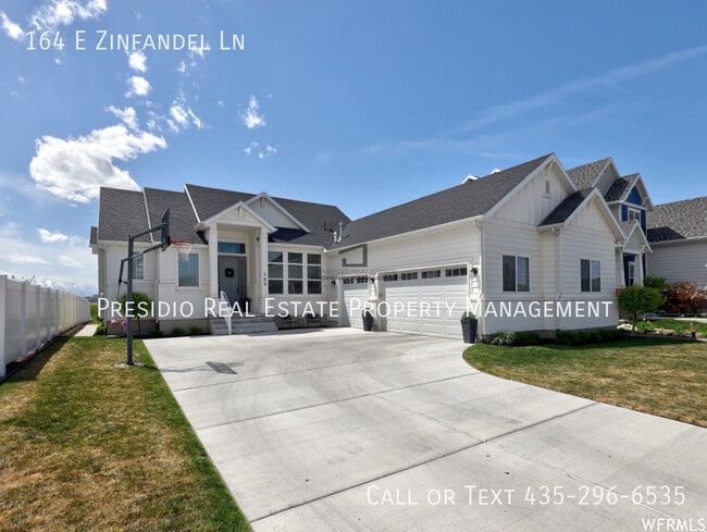 property at 164 E Zinfandel Ln