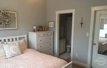 2070 Lakeside Dr in Athens, GA - Building Photo - Building Photo