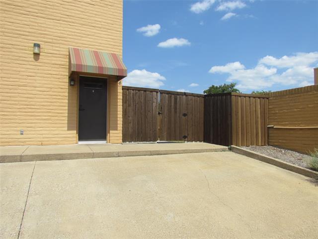 1280 E Ralph Hall Pkwy in Rockwall, TX - Building Photo