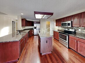 13985 Elm St in Thornton, CO - Foto de edificio - Building Photo