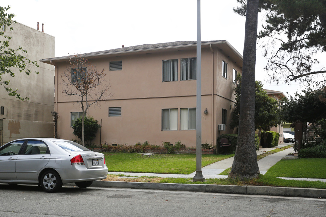 1134 N Columbus Ave in Glendale, CA - Building Photo