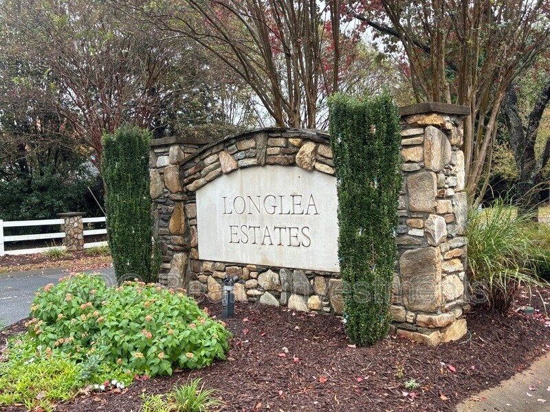 1525 Morning Dove Way in Clover, SC - Building Photo