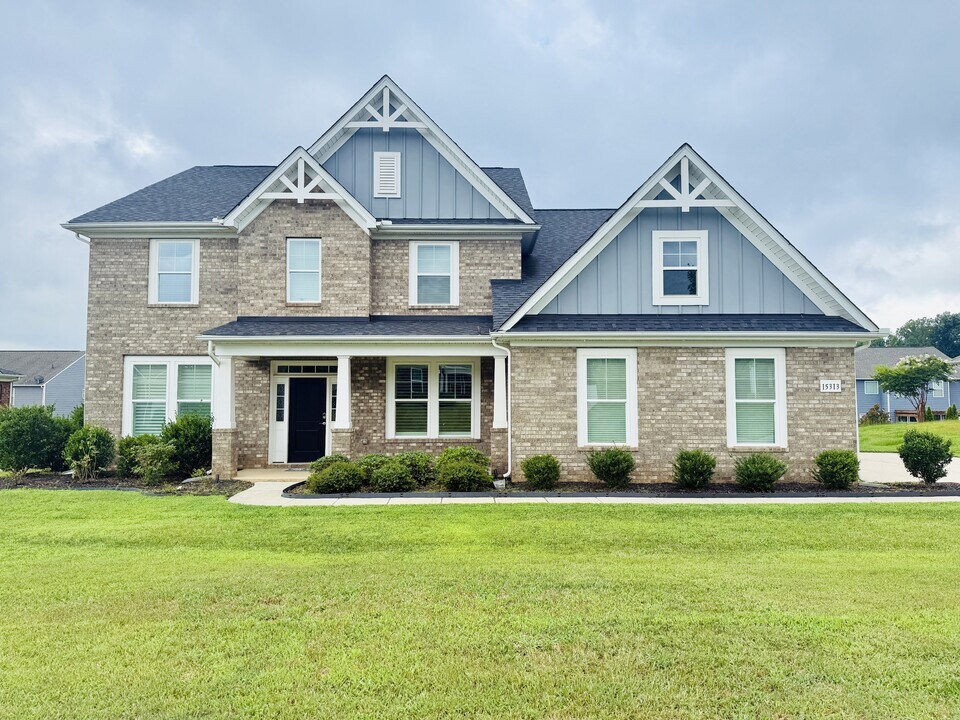15313 Altomonte Ave in Charlotte, NC - Building Photo