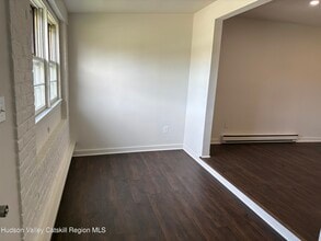 103-105-105 Flatbush Camp Rd in Saugerties, NY - Building Photo - Building Photo