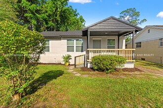 3556 Division St in Jacksonville, FL - Building Photo - Building Photo